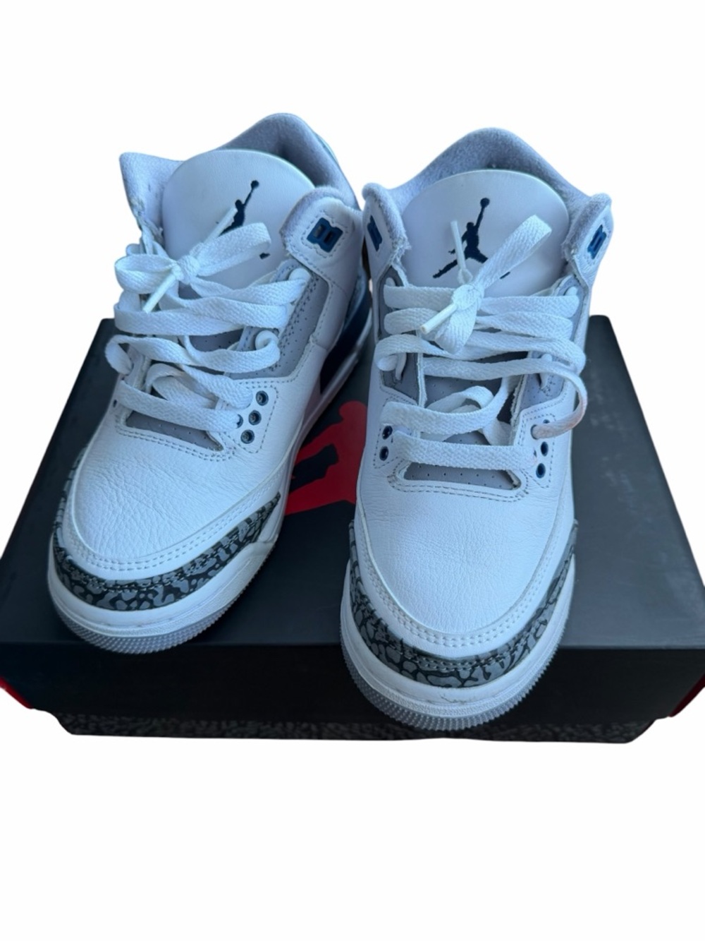 Jordan Kids White/Gray Retro 3 Sneakers 4Y